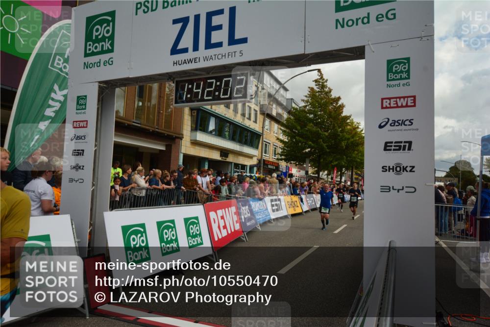 20.09.2026 - PSD Bank Halbmarathon LAZAROV Photography http://msf.ph/oto/10550470 20.09.2026 11:42:02 Ziel 1852, 2069, 2179, 2267, 2981, 3608, 4353, 4654 meine-sportfotos.de
