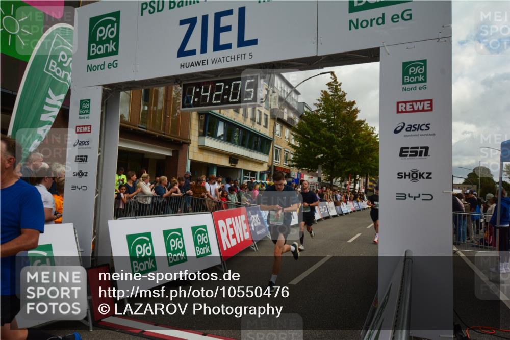 20.09.2026 - PSD Bank Halbmarathon LAZAROV Photography http://msf.ph/oto/10550476 20.09.2026 11:42:04 Ziel 1852, 2069, 2179, 2267, 2981, 3608, 4654 meine-sportfotos.de