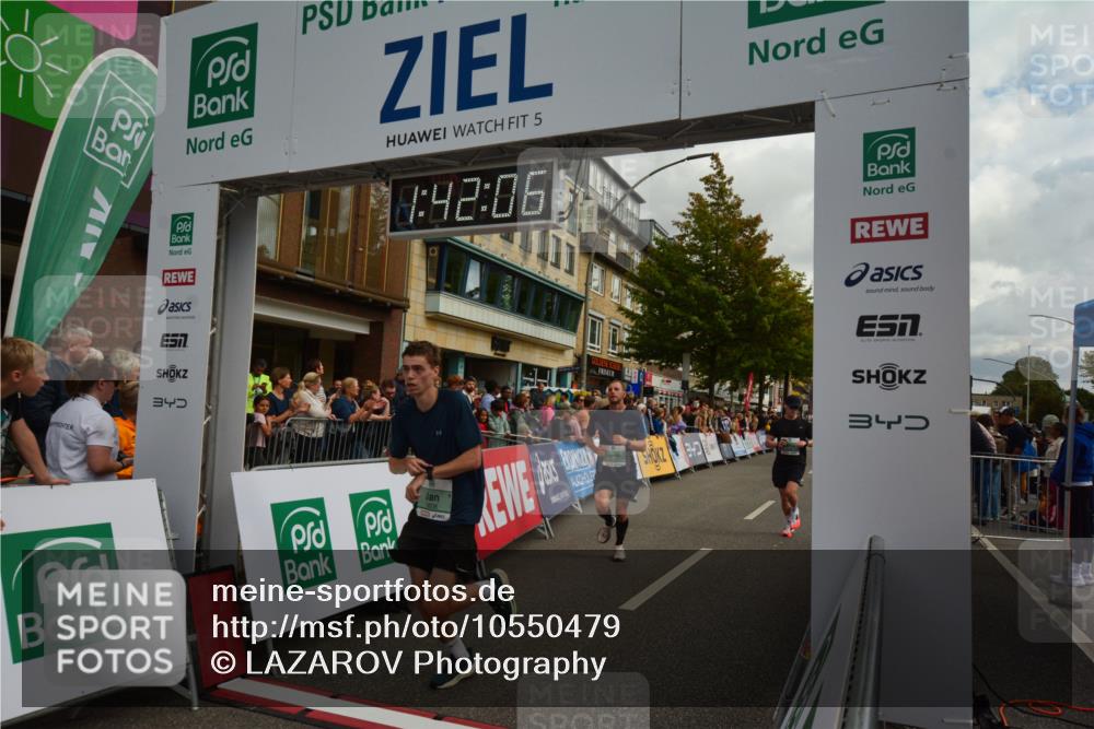 20.09.2026 - PSD Bank Halbmarathon LAZAROV Photography http://msf.ph/oto/10550479 20.09.2026 11:42:05 Ziel 1188, 1852, 2069, 2179, 2267, 2981, 3608, 4654 meine-sportfotos.de