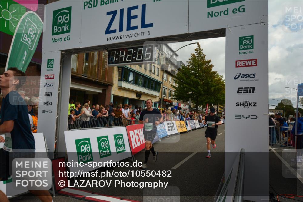 20.09.2026 - PSD Bank Halbmarathon LAZAROV Photography http://msf.ph/oto/10550482 20.09.2026 11:42:05 Ziel 1188, 1852, 2069, 2179, 2267, 2981, 3608, 4654 meine-sportfotos.de
