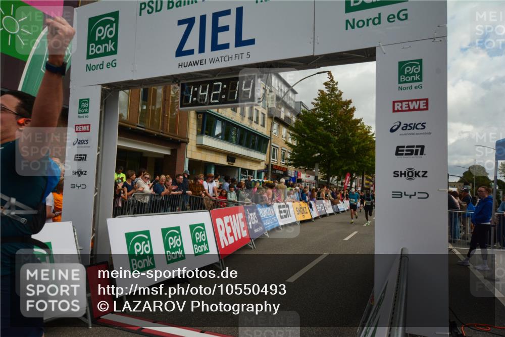 20.09.2026 - PSD Bank Halbmarathon LAZAROV Photography http://msf.ph/oto/10550493 20.09.2026 11:42:13 Ziel 1188, 1879, 2179, 2256, 2633, 2981, 4653 meine-sportfotos.de