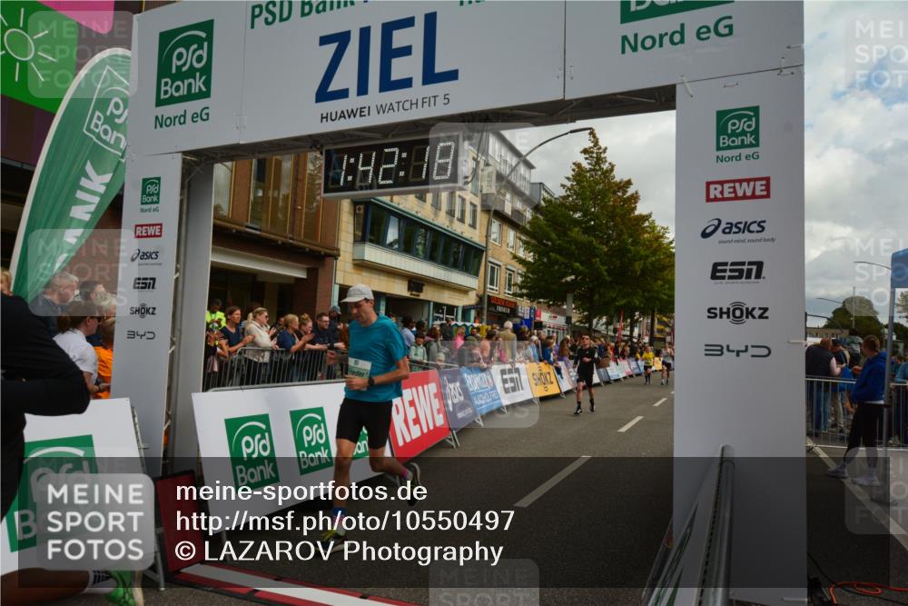 20.09.2026 - PSD Bank Halbmarathon LAZAROV Photography http://msf.ph/oto/10550497 20.09.2026 11:42:17 Ziel 1188, 1591, 1879, 2179, 2256, 2633, 4620, 4653 meine-sportfotos.de