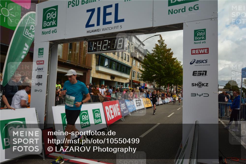 20.09.2026 - PSD Bank Halbmarathon LAZAROV Photography http://msf.ph/oto/10550499 20.09.2026 11:42:18 Ziel 1188, 1591, 1879, 2179, 2256, 2633, 4620, 4653 meine-sportfotos.de