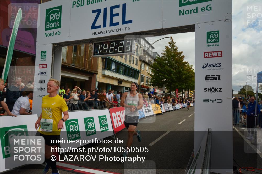 20.09.2026 - PSD Bank Halbmarathon LAZAROV Photography http://msf.ph/oto/10550505 20.09.2026 11:42:23 Ziel 1188, 1336, 1591, 1879, 2256, 2633, 4620, 4653 meine-sportfotos.de