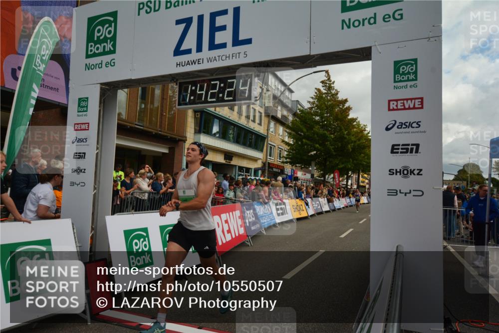 20.09.2026 - PSD Bank Halbmarathon LAZAROV Photography http://msf.ph/oto/10550507 20.09.2026 11:42:23 Ziel 1188, 1336, 1591, 1879, 2256, 2633, 4620, 4653 meine-sportfotos.de