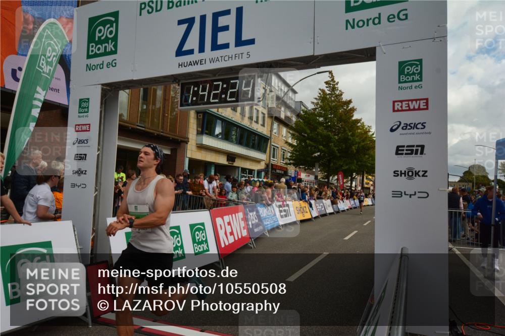 20.09.2026 - PSD Bank Halbmarathon LAZAROV Photography http://msf.ph/oto/10550508 20.09.2026 11:42:23 Ziel 1188, 1336, 1591, 1879, 2256, 2633, 4620, 4653 meine-sportfotos.de