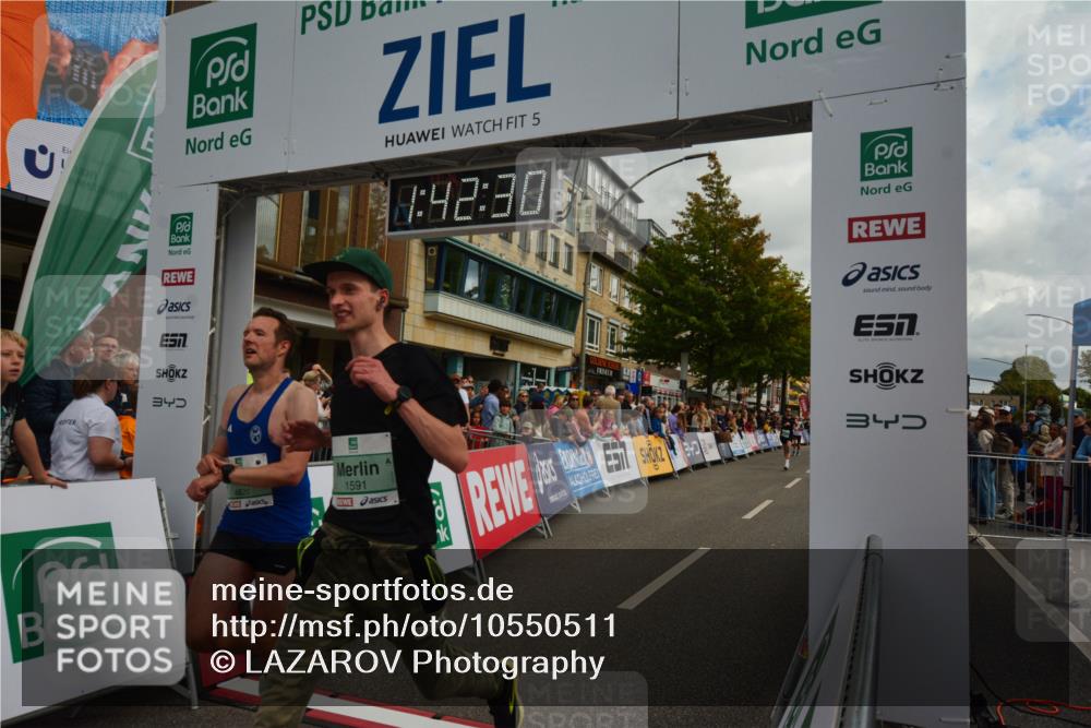 20.09.2026 - PSD Bank Halbmarathon LAZAROV Photography http://msf.ph/oto/10550511 20.09.2026 11:42:29 Ziel 1336, 1591, 2256, 2781, 4251, 4288, 4620, 4653 meine-sportfotos.de