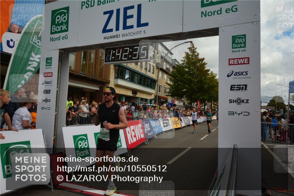 20.09.2026 - PSD Bank Halbmarathon LAZAROV Photography http://msf.ph/oto/10550512 20.09.2026 11:42:35 Ziel 1336, 1591, 2781, 4251, 4288, 4385, 4620, 4760 meine-sportfotos.de