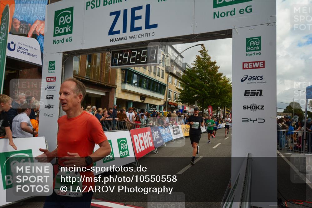 20.09.2026 - PSD Bank Halbmarathon LAZAROV Photography http://msf.ph/oto/10550558 20.09.2026 11:42:51 Ziel 1156, 1258, 1888, 1960, 2241, 3892, 4008, 4294, 4385, 4541, 4634 meine-sportfotos.de