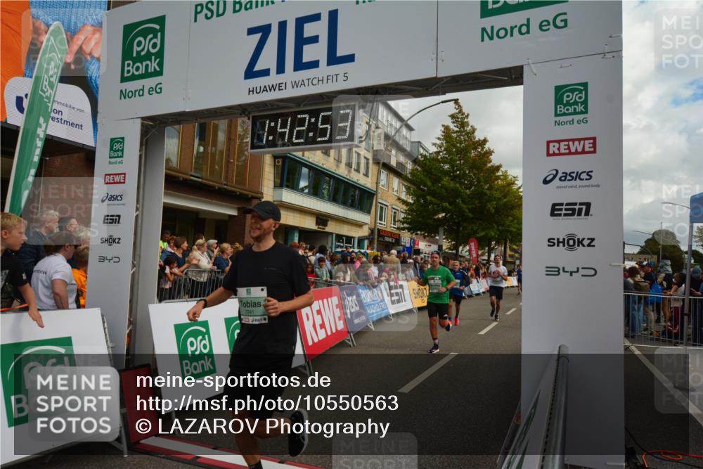 20.09.2026 - PSD Bank Halbmarathon LAZAROV Photography http://msf.ph/oto/10550563 20.09.2026 11:42:52 Ziel 1156, 1258, 1888, 1960, 2241, 3892, 4008, 4294, 4385, 4541, 4634 meine-sportfotos.de