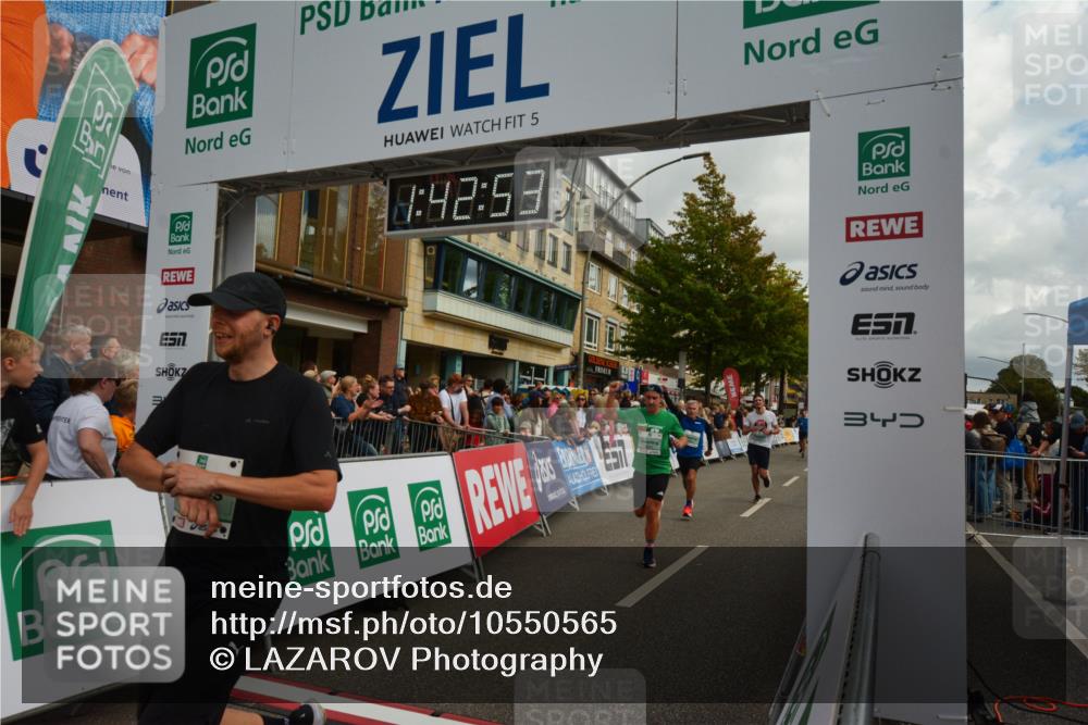 20.09.2026 - PSD Bank Halbmarathon LAZAROV Photography http://msf.ph/oto/10550565 20.09.2026 11:42:53 Ziel 1156, 1258, 1888, 1960, 2241, 3892, 4008, 4294, 4541, 4634 meine-sportfotos.de
