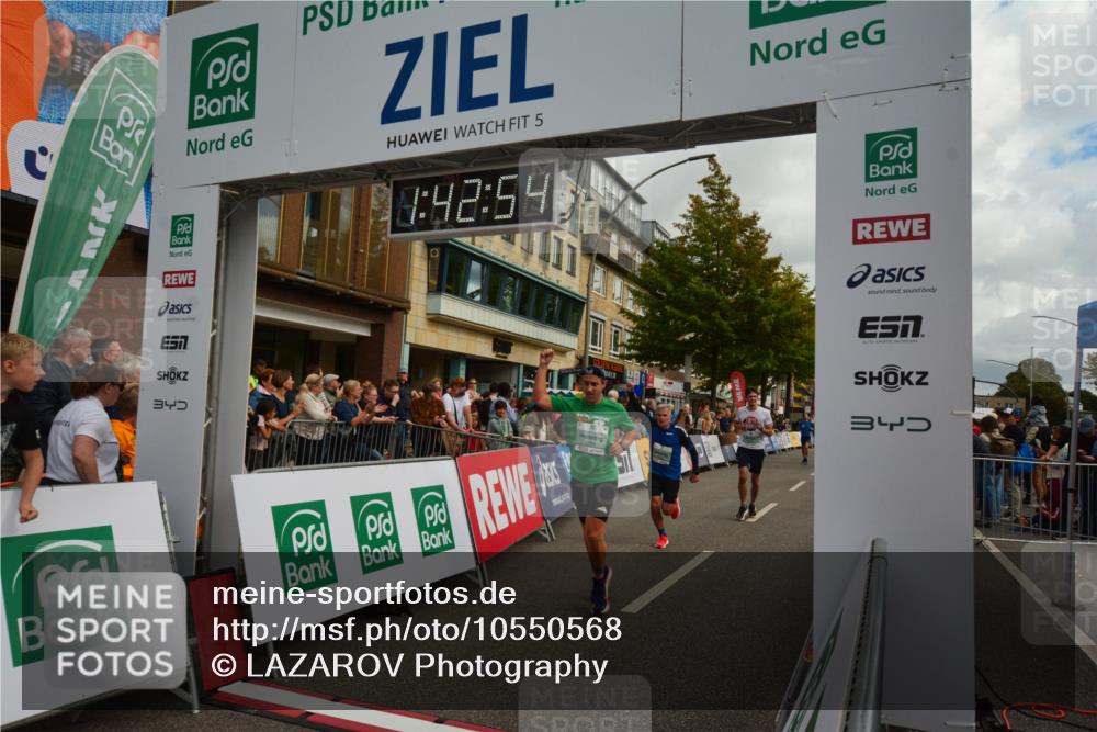 20.09.2026 - PSD Bank Halbmarathon LAZAROV Photography http://msf.ph/oto/10550568 20.09.2026 11:42:53 Ziel 1156, 1258, 1888, 1960, 2241, 3892, 4008, 4294, 4541, 4634 meine-sportfotos.de