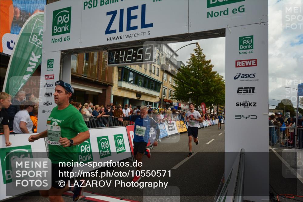 20.09.2026 - PSD Bank Halbmarathon LAZAROV Photography http://msf.ph/oto/10550571 20.09.2026 11:42:54 Ziel 1156, 1258, 1888, 1960, 2241, 3892, 4008, 4294, 4541, 4634 meine-sportfotos.de