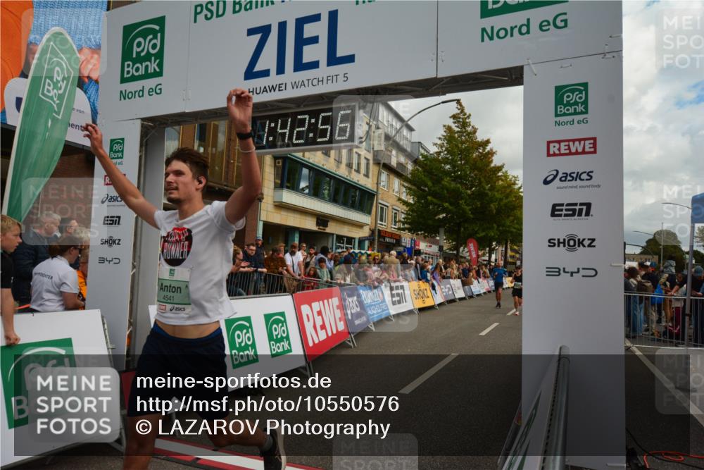20.09.2026 - PSD Bank Halbmarathon LAZAROV Photography http://msf.ph/oto/10550576 20.09.2026 11:42:56 Ziel 1156, 1888, 1960, 2241, 4008, 4294, 4541, 4634 meine-sportfotos.de