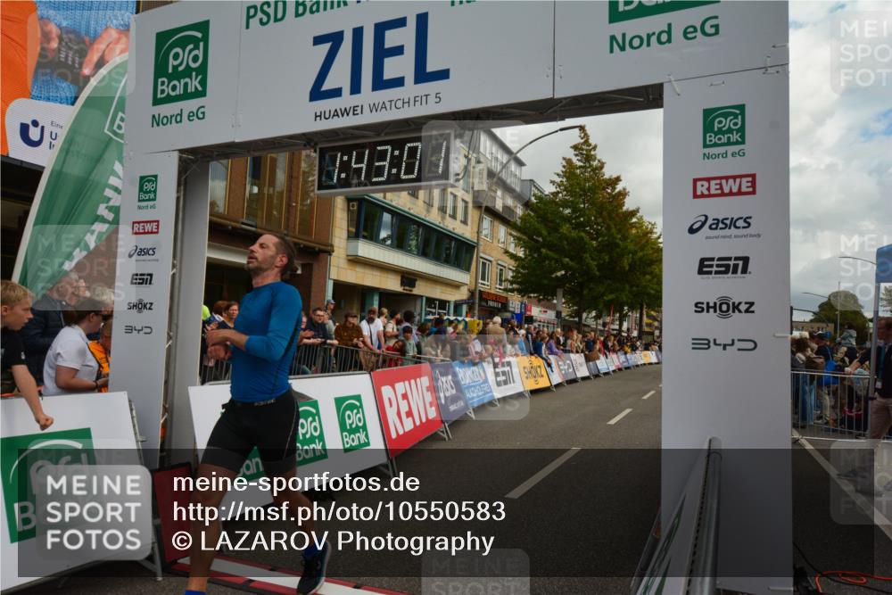 20.09.2026 - PSD Bank Halbmarathon LAZAROV Photography http://msf.ph/oto/10550583 20.09.2026 11:43:01 Ziel 1156, 1960, 4008, 4541, 4788 meine-sportfotos.de