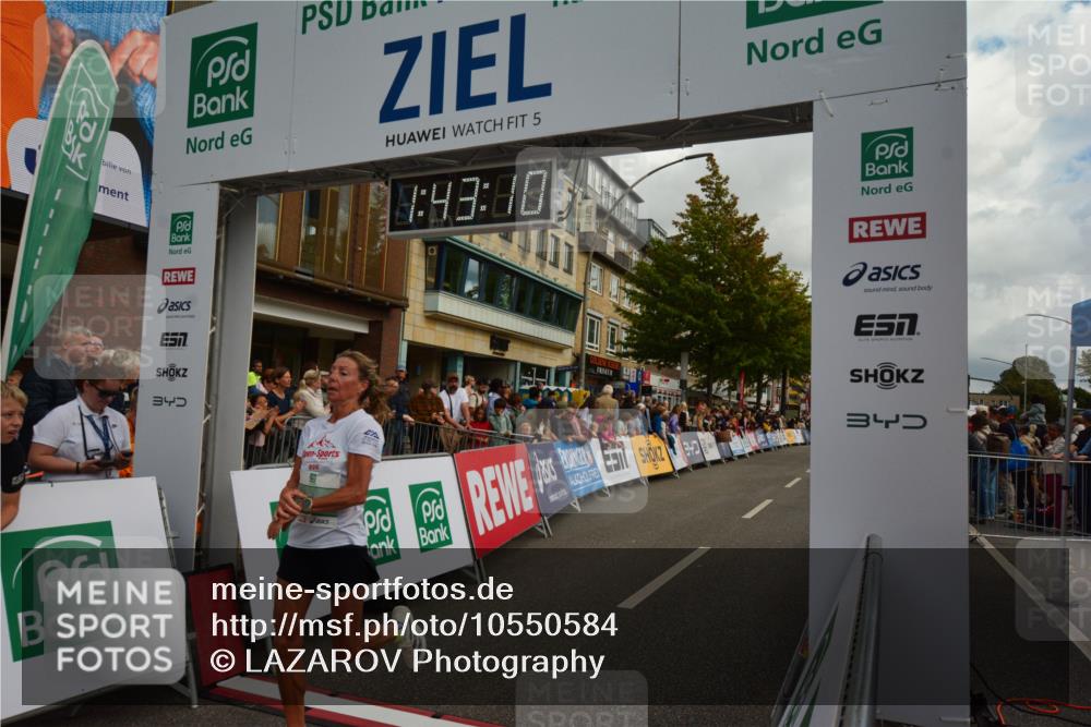 20.09.2026 - PSD Bank Halbmarathon LAZAROV Photography http://msf.ph/oto/10550584 20.09.2026 11:43:09 Ziel 4532, 4788 meine-sportfotos.de