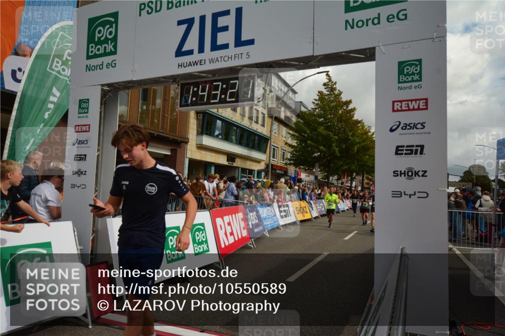 20.09.2026 - PSD Bank Halbmarathon LAZAROV Photography http://msf.ph/oto/10550589 20.09.2026 11:43:20 Ziel 1492, 2068, 2245, 2642, 2729, 3037, 3285, 4501, 4532 meine-sportfotos.de