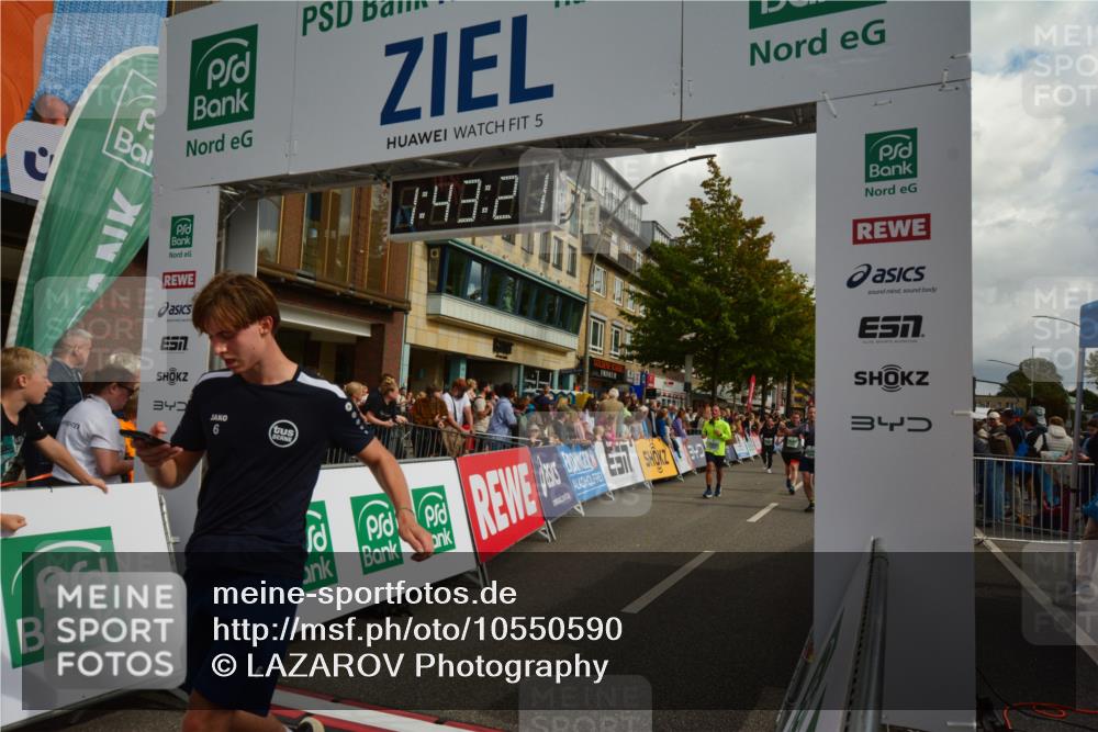 20.09.2026 - PSD Bank Halbmarathon LAZAROV Photography http://msf.ph/oto/10550590 20.09.2026 11:43:20 Ziel 1492, 2068, 2245, 2642, 2729, 3037, 3285, 4501, 4532 meine-sportfotos.de