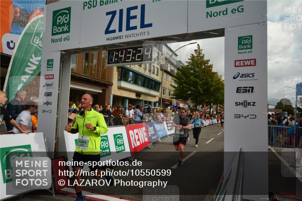 20.09.2026 - PSD Bank Halbmarathon LAZAROV Photography http://msf.ph/oto/10550599 20.09.2026 11:43:24 Ziel 1492, 1671, 2068, 2245, 2637, 2642, 2729, 3037, 3285, 4501, 4532 meine-sportfotos.de