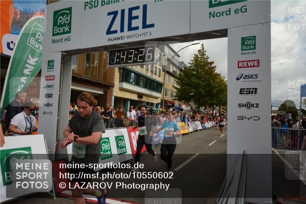 20.09.2026 - PSD Bank Halbmarathon LAZAROV Photography http://msf.ph/oto/10550602 20.09.2026 11:43:25 Ziel 1492, 1671, 2068, 2245, 2637, 2642, 2729, 3037, 3285, 4351, 4501, 4532 meine-sportfotos.de