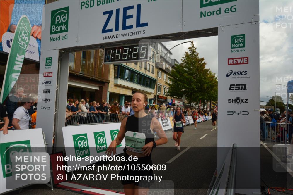 20.09.2026 - PSD Bank Halbmarathon LAZAROV Photography http://msf.ph/oto/10550609 20.09.2026 11:43:28 Ziel 1492, 1671, 2068, 2245, 2637, 2642, 2729, 3037, 3285, 4055, 4351, 4501 meine-sportfotos.de