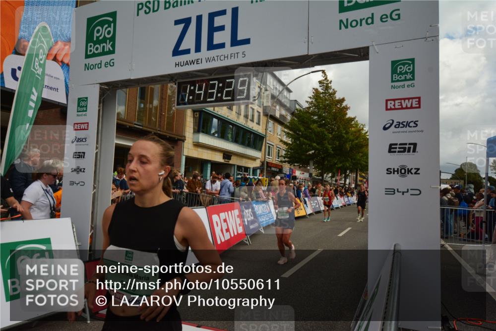 20.09.2026 - PSD Bank Halbmarathon LAZAROV Photography http://msf.ph/oto/10550611 20.09.2026 11:43:29 Ziel 1492, 1671, 2068, 2245, 2637, 2642, 2729, 3037, 3285, 4055, 4351, 4501 meine-sportfotos.de