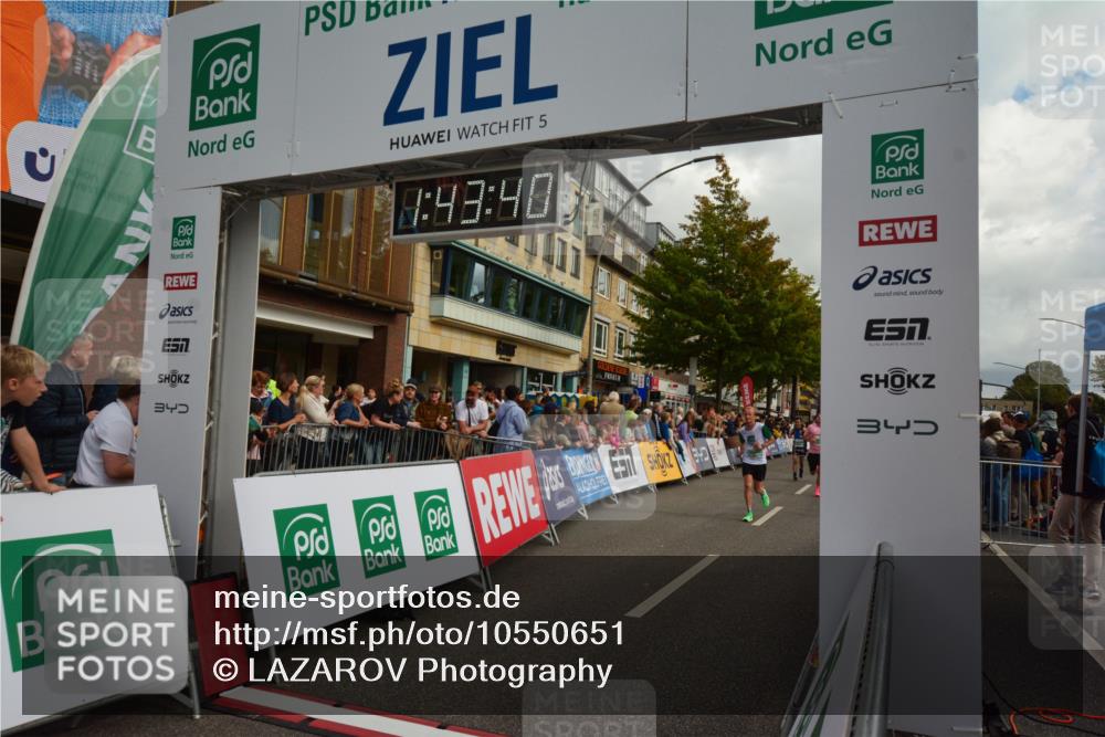 20.09.2026 - PSD Bank Halbmarathon LAZAROV Photography http://msf.ph/oto/10550651 20.09.2026 11:43:39 Ziel 1431, 1553, 1671, 2568, 2637, 3023, 4055, 4220, 4307, 4351, 4529, 4658, 4787 meine-sportfotos.de