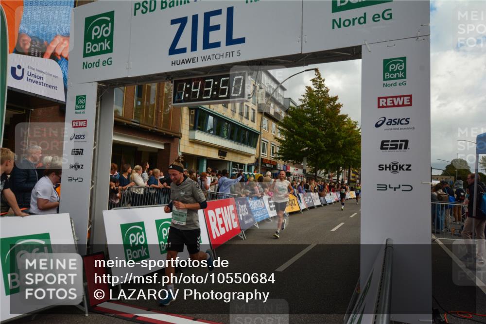 20.09.2026 - PSD Bank Halbmarathon LAZAROV Photography http://msf.ph/oto/10550684 20.09.2026 11:43:49 Ziel 1431, 1493, 1553, 2071, 2211, 2568, 2946, 3023, 3117, 3662, 4220, 4529, 4658, 4787 meine-sportfotos.de