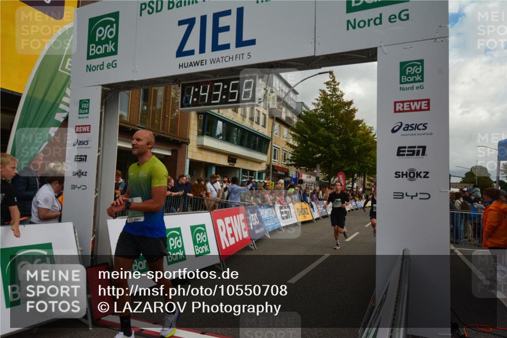 20.09.2026 - PSD Bank Halbmarathon LAZAROV Photography http://msf.ph/oto/10550708 20.09.2026 11:43:58 Ziel 1493, 2071, 2211, 2946, 3117, 3651, 3662, 4723 meine-sportfotos.de