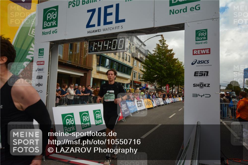 20.09.2026 - PSD Bank Halbmarathon LAZAROV Photography http://msf.ph/oto/10550716 20.09.2026 11:44:00 Ziel 1493, 1833, 2071, 2211, 2946, 3117, 3651, 4723 meine-sportfotos.de