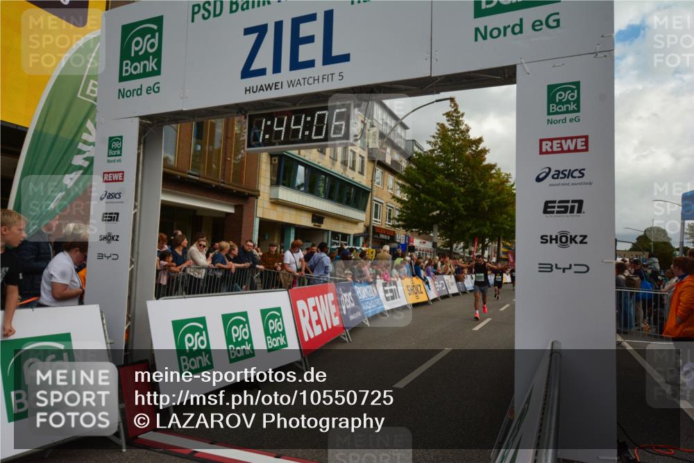 20.09.2026 - PSD Bank Halbmarathon LAZAROV Photography http://msf.ph/oto/10550725 20.09.2026 11:44:06 Ziel 1455, 1715, 1833, 2071, 2132, 2366, 3613, 3651, 4723 meine-sportfotos.de