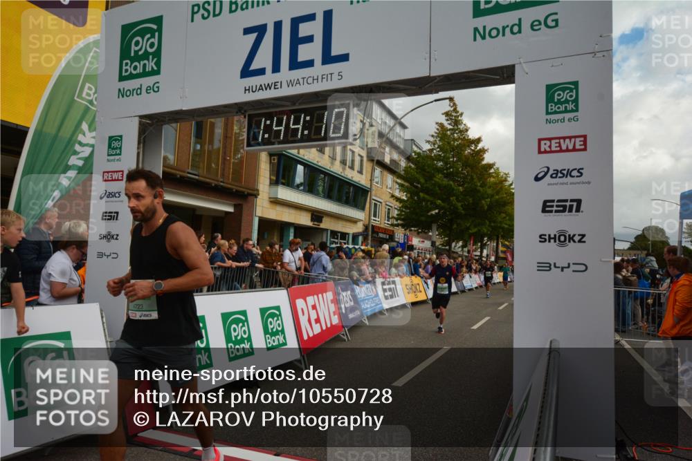 20.09.2026 - PSD Bank Halbmarathon LAZAROV Photography http://msf.ph/oto/10550728 20.09.2026 11:44:09 Ziel 1147, 1455, 1715, 1833, 2132, 2366, 2467, 2512, 2966, 3613, 3651, 4607, 4723 meine-sportfotos.de