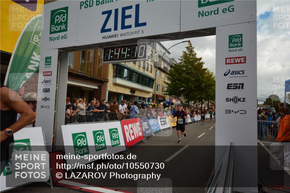 20.09.2026 - PSD Bank Halbmarathon LAZAROV Photography http://msf.ph/oto/10550730 20.09.2026 11:44:09 Ziel 1147, 1455, 1715, 1833, 2132, 2366, 2467, 2512, 2966, 3613, 3651, 4607, 4723 meine-sportfotos.de
