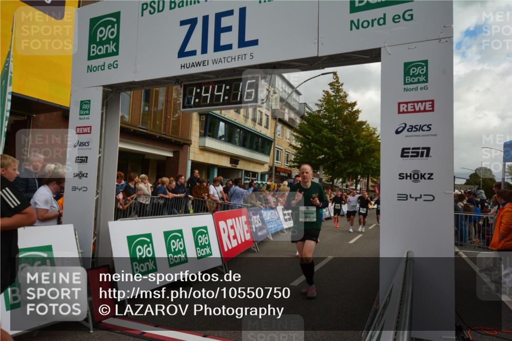 20.09.2026 - PSD Bank Halbmarathon LAZAROV Photography http://msf.ph/oto/10550750 20.09.2026 11:44:16 Ziel 1147, 1455, 1715, 1753, 1833, 2132, 2366, 2467, 2512, 2966, 3322, 3613, 4026, 4533, 4607, 4608 meine-sportfotos.de