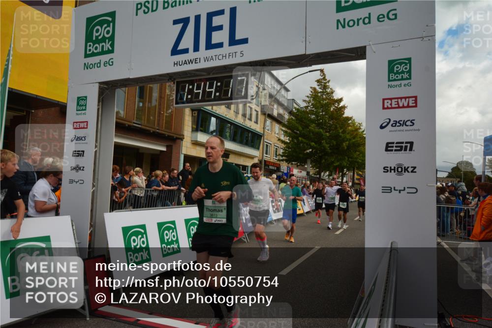 20.09.2026 - PSD Bank Halbmarathon LAZAROV Photography http://msf.ph/oto/10550754 20.09.2026 11:44:16 Ziel 1147, 1455, 1715, 1753, 1833, 2132, 2366, 2467, 2512, 2966, 3322, 3613, 4026, 4533, 4607, 4608 meine-sportfotos.de