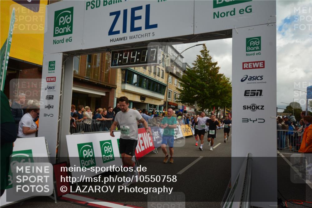 20.09.2026 - PSD Bank Halbmarathon LAZAROV Photography http://msf.ph/oto/10550758 20.09.2026 11:44:17 Ziel 1147, 1455, 1715, 1753, 1833, 2132, 2366, 2467, 2512, 2966, 3322, 3613, 4026, 4533, 4607, 4608 meine-sportfotos.de