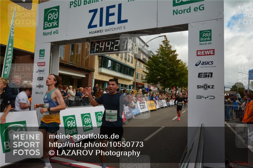 20.09.2026 - PSD Bank Halbmarathon LAZAROV Photography http://msf.ph/oto/10550773 20.09.2026 11:44:21 Ziel 1147, 1317, 1715, 1753, 2132, 2366, 2467, 2512, 2805, 2966, 3322, 3613, 4026, 4309, 4533, 4607, 4608 meine-sportfotos.de