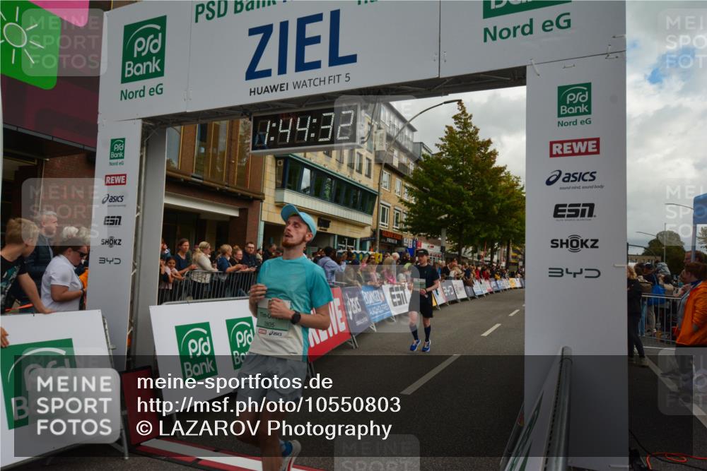 20.09.2026 - PSD Bank Halbmarathon LAZAROV Photography http://msf.ph/oto/10550803 20.09.2026 11:44:31 Ziel 1317, 1730, 1753, 2593, 2708, 2805, 3322, 3706, 4026, 4309, 4533 meine-sportfotos.de