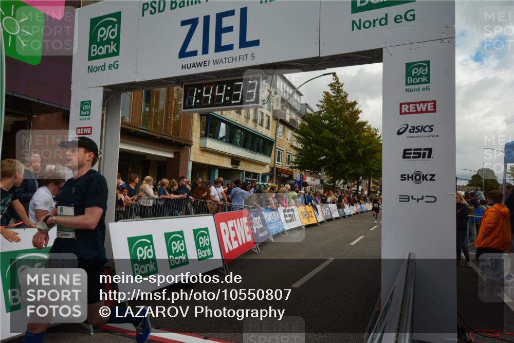 20.09.2026 - PSD Bank Halbmarathon LAZAROV Photography http://msf.ph/oto/10550807 20.09.2026 11:44:33 Ziel 1317, 1730, 1753, 2593, 2708, 2805, 3322, 3506, 3706, 4026, 4309 meine-sportfotos.de