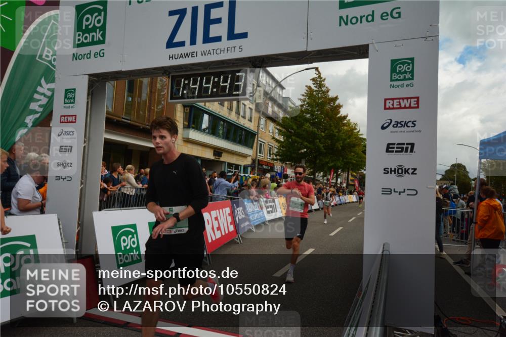 20.09.2026 - PSD Bank Halbmarathon LAZAROV Photography http://msf.ph/oto/10550824 20.09.2026 11:44:42 Ziel 1081, 1083, 1730, 1771, 2558, 2593, 2708, 3319, 3506, 3706 meine-sportfotos.de
