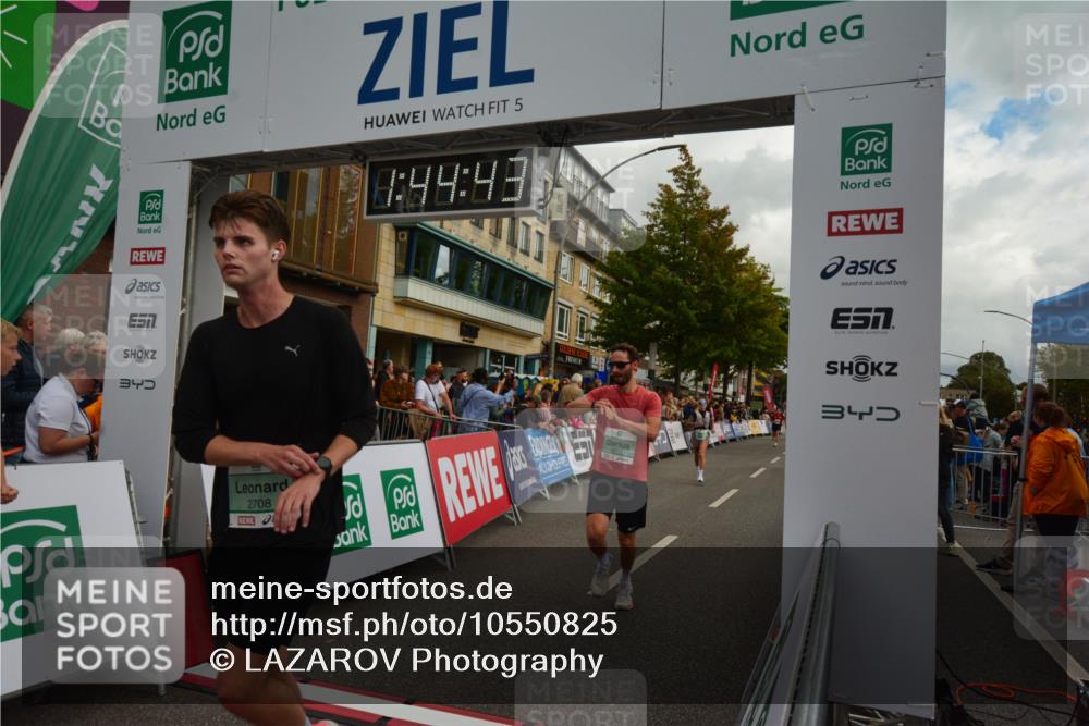 20.09.2026 - PSD Bank Halbmarathon LAZAROV Photography http://msf.ph/oto/10550825 20.09.2026 11:44:42 Ziel 1081, 1083, 1730, 1771, 2558, 2593, 2708, 3319, 3506, 3706 meine-sportfotos.de