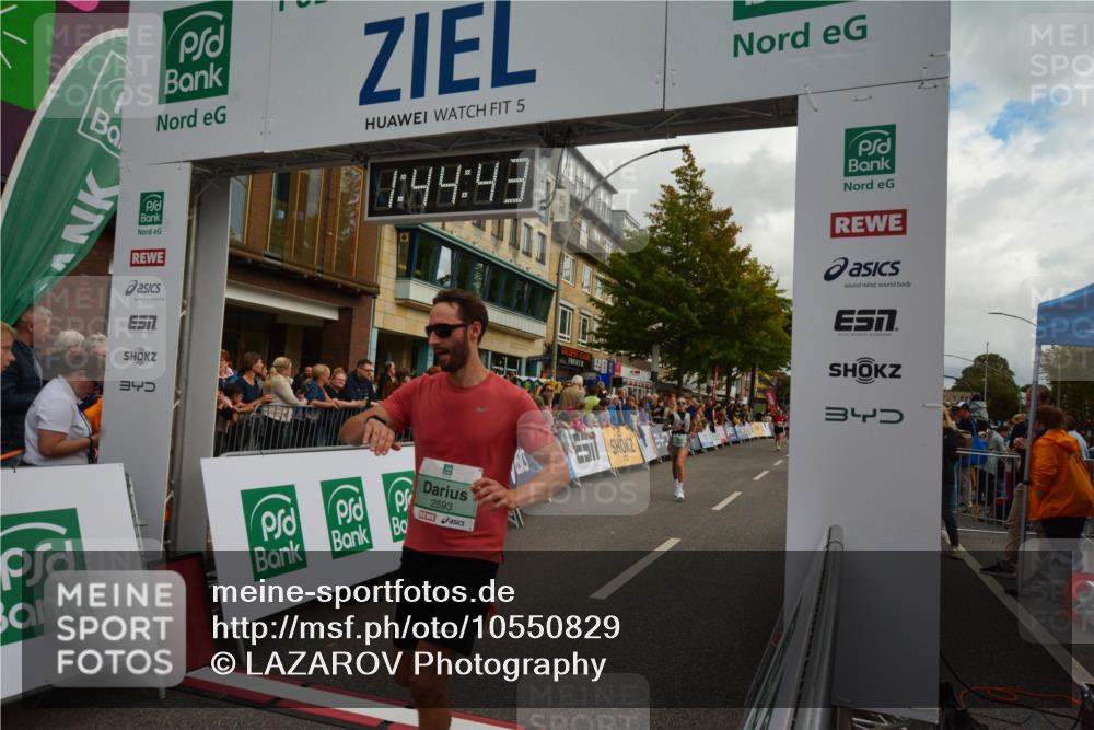 20.09.2026 - PSD Bank Halbmarathon LAZAROV Photography http://msf.ph/oto/10550829 20.09.2026 11:44:43 Ziel 1081, 1083, 1730, 1771, 2558, 2593, 2708, 3319, 3506, 3706 meine-sportfotos.de