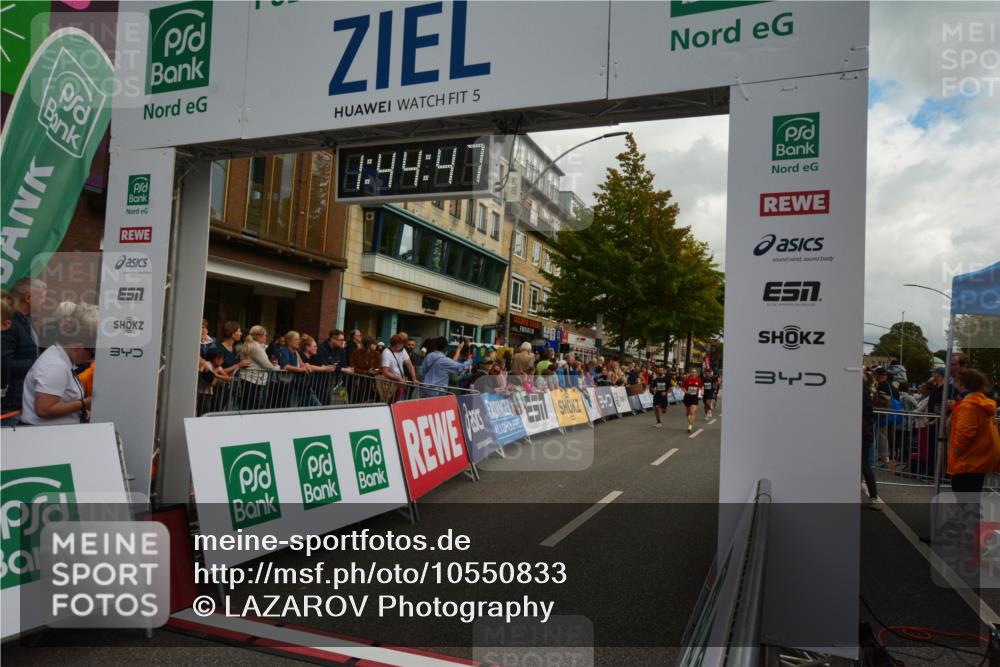 20.09.2026 - PSD Bank Halbmarathon LAZAROV Photography http://msf.ph/oto/10550833 20.09.2026 11:44:46 Ziel 1081, 1083, 1771, 2558, 2593, 2708, 3319, 3506 meine-sportfotos.de