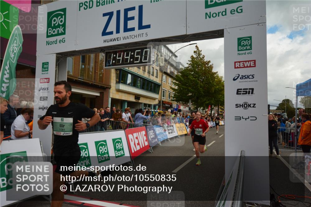 20.09.2026 - PSD Bank Halbmarathon LAZAROV Photography http://msf.ph/oto/10550835 20.09.2026 11:44:50 Ziel 1081, 1083, 1547, 1771, 2558, 2677, 3319, 3506 meine-sportfotos.de