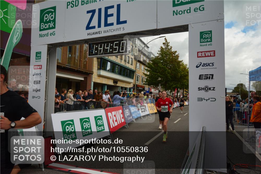 20.09.2026 - PSD Bank Halbmarathon LAZAROV Photography http://msf.ph/oto/10550836 20.09.2026 11:44:50 Ziel 1081, 1083, 1547, 1771, 2558, 2677, 3319, 3506 meine-sportfotos.de
