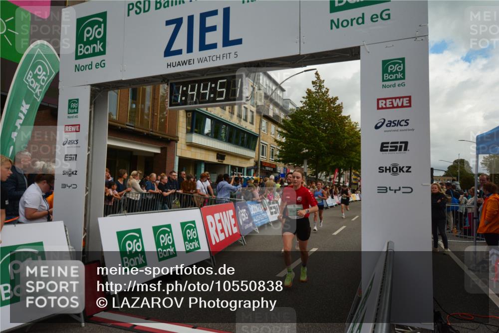 20.09.2026 - PSD Bank Halbmarathon LAZAROV Photography http://msf.ph/oto/10550838 20.09.2026 11:44:50 Ziel 1081, 1083, 1547, 1771, 2558, 2677, 3319, 3506 meine-sportfotos.de