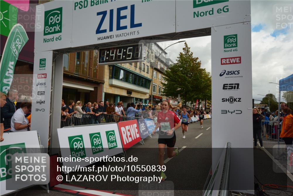 20.09.2026 - PSD Bank Halbmarathon LAZAROV Photography http://msf.ph/oto/10550839 20.09.2026 11:44:50 Ziel 1081, 1083, 1547, 1771, 2558, 2677, 3319, 3506 meine-sportfotos.de