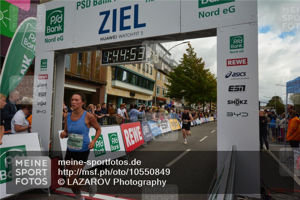 20.09.2026 - PSD Bank Halbmarathon LAZAROV Photography http://msf.ph/oto/10550849 20.09.2026 11:44:52 Ziel 1081, 1083, 1547, 1771, 2558, 2677, 3319, 4365, 4366 meine-sportfotos.de
