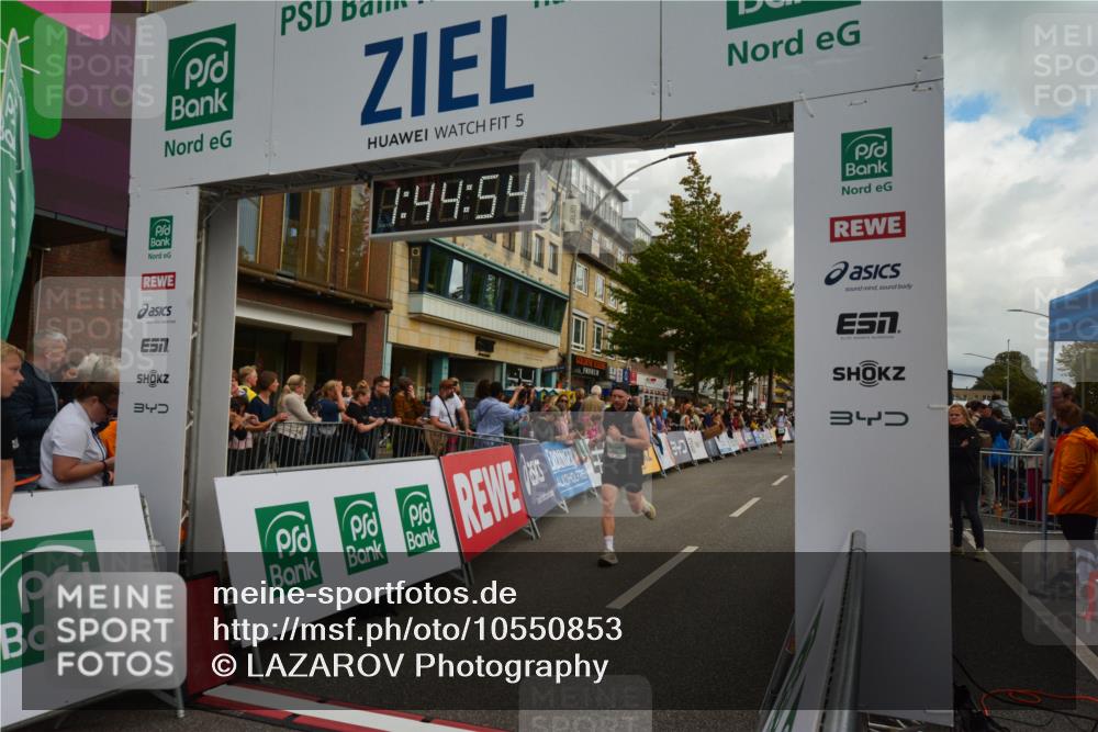 20.09.2026 - PSD Bank Halbmarathon LAZAROV Photography http://msf.ph/oto/10550853 20.09.2026 11:44:53 Ziel 1081, 1083, 1547, 1771, 2558, 2677, 3319, 4365, 4366 meine-sportfotos.de