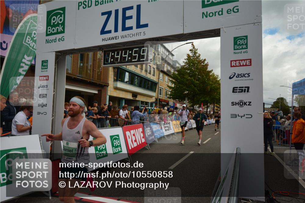 20.09.2026 - PSD Bank Halbmarathon LAZAROV Photography http://msf.ph/oto/10550858 20.09.2026 11:44:59 Ziel 1159, 1430, 1547, 2558, 2677, 3861, 4365, 4366 meine-sportfotos.de